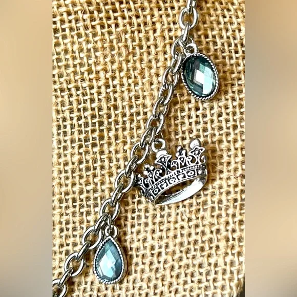 COPY - ⚜️9 Charm Fleur De Lis Lion Shield Key Crown Faceted Glass Silver Tone N… - Picture 5 of 6